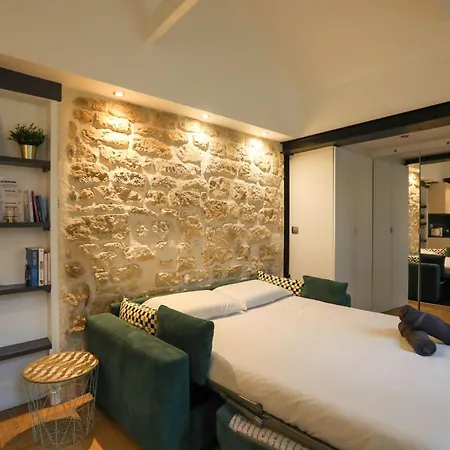 Apartment Charming In The 17th Ideal For 2 Paris