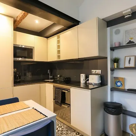 Apartment Charming In The 17th Ideal For 2