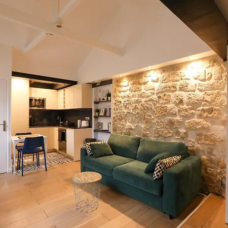 Apartment Charming In The 17th Ideal For 2 Paris